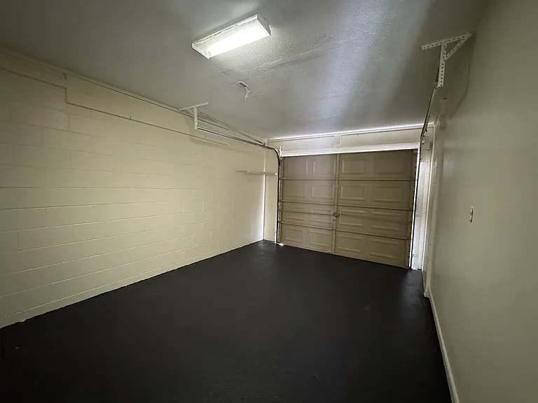 665 W Juniata St — Photo 18