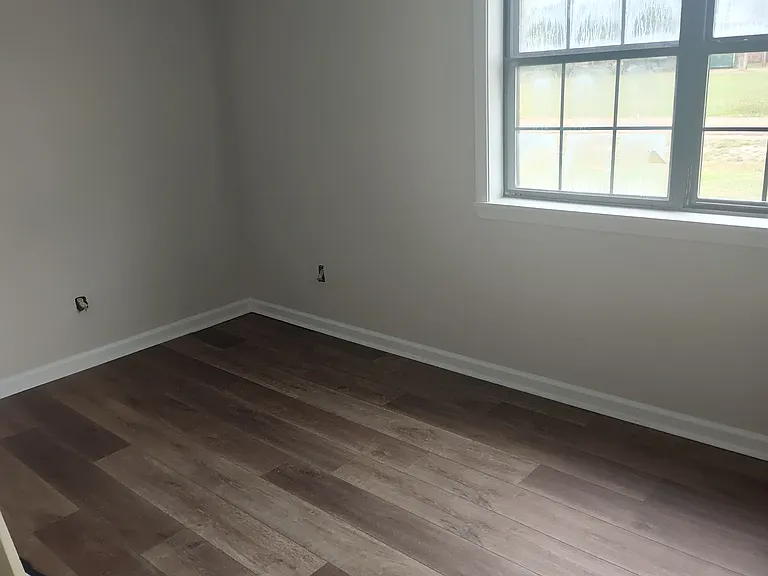201 Carla Dr — Photo 3