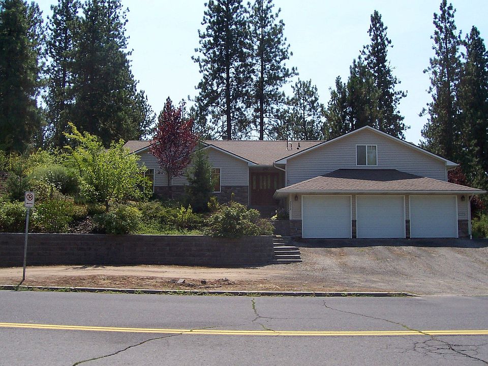 1st image of 2218 E Rockwood Blvd