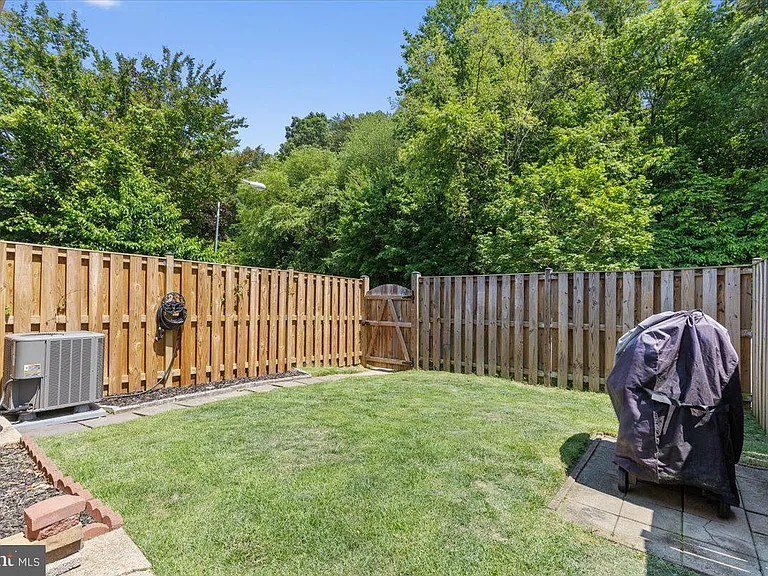 12909 Marquette Ln — Photo 14