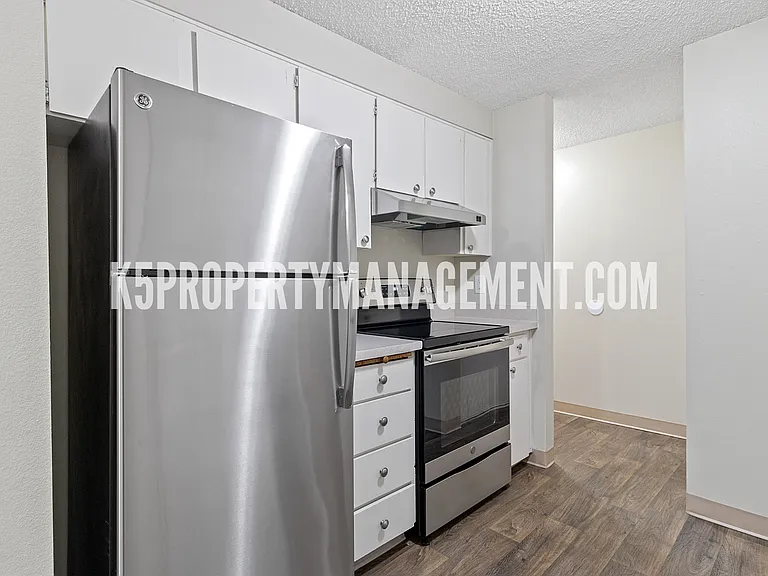 19765 SW 65th Ave — Photo 4