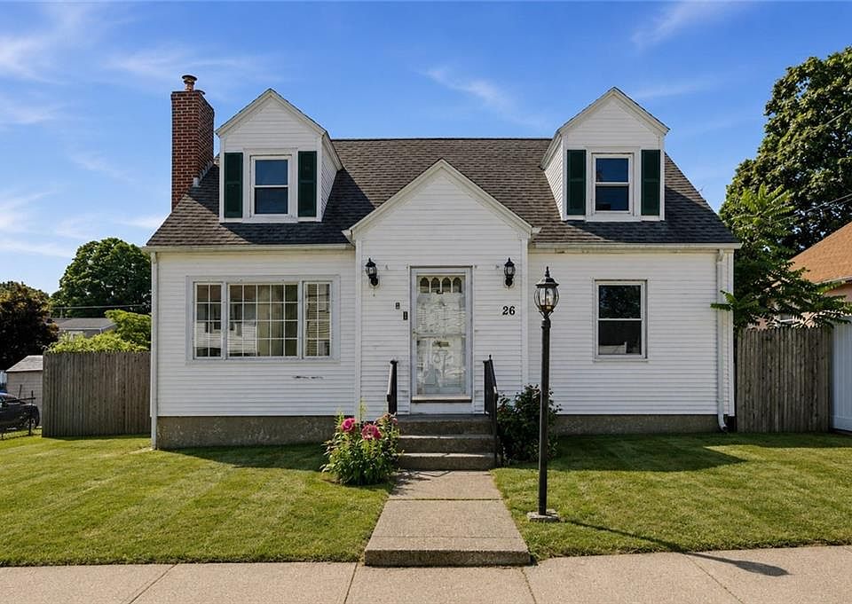 1st image of 26 W Lawn Ave