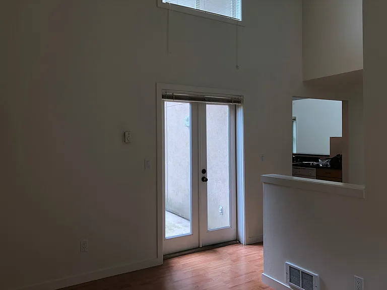 Downtown Mercer Island designed by Roger Newell — Photo 61
