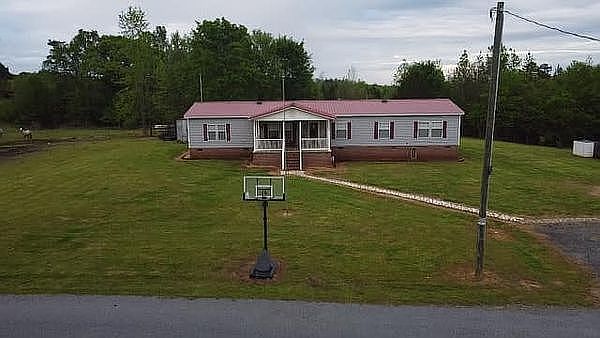 2nd image of 153 Lee Foster Rd