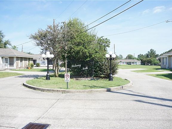 3rd image of 210 Parkway North Dr Unit 55