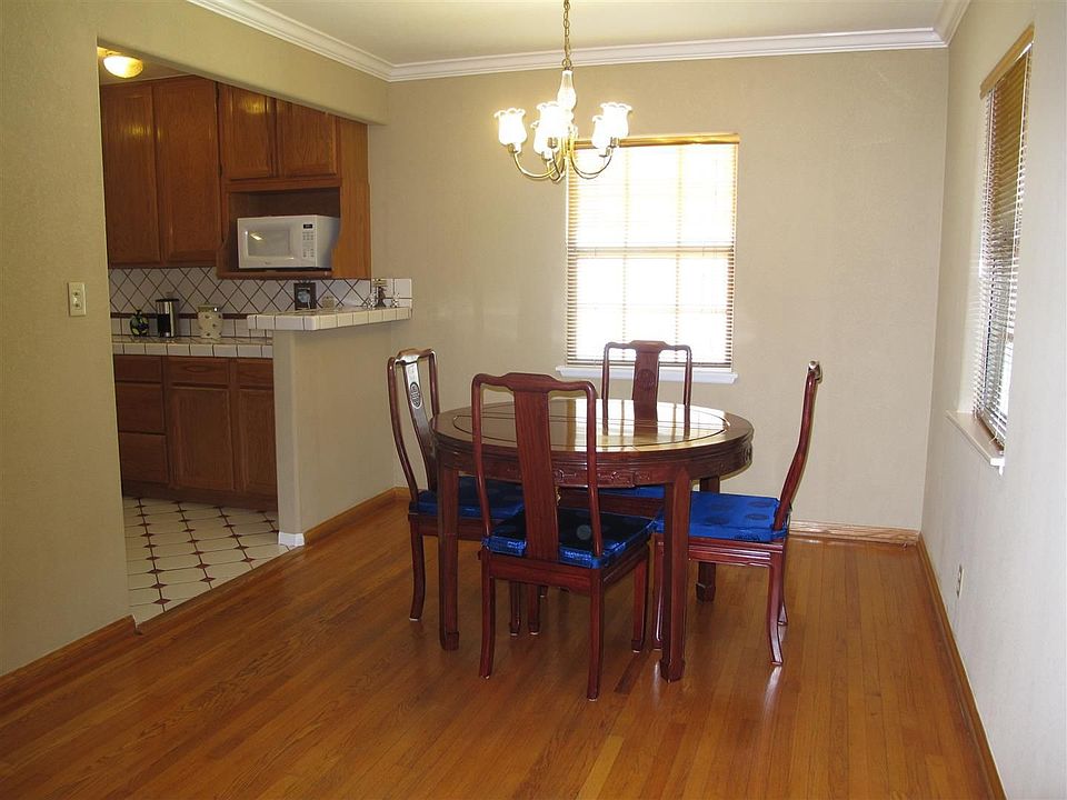 1st image of 317 E Floral Ave