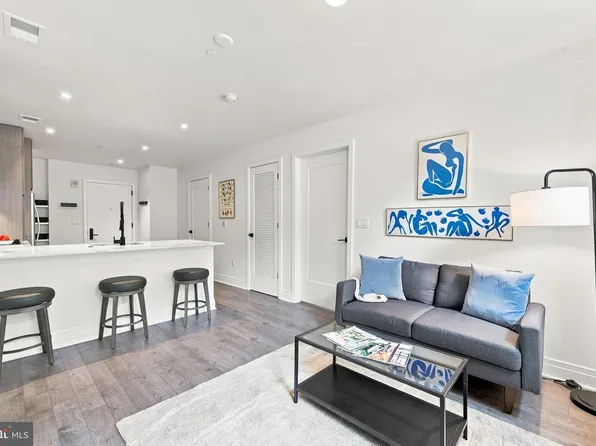 900 11th St SE APT G08, Washington, DC 20003