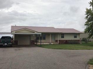 10414 N 2210th Rd, Clinton, OK 73601