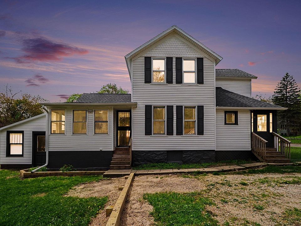 1st image of 1036 Denner St