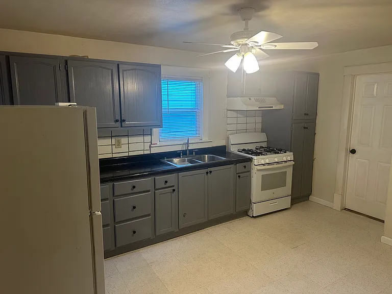 8818 Lowell St — Photo 16