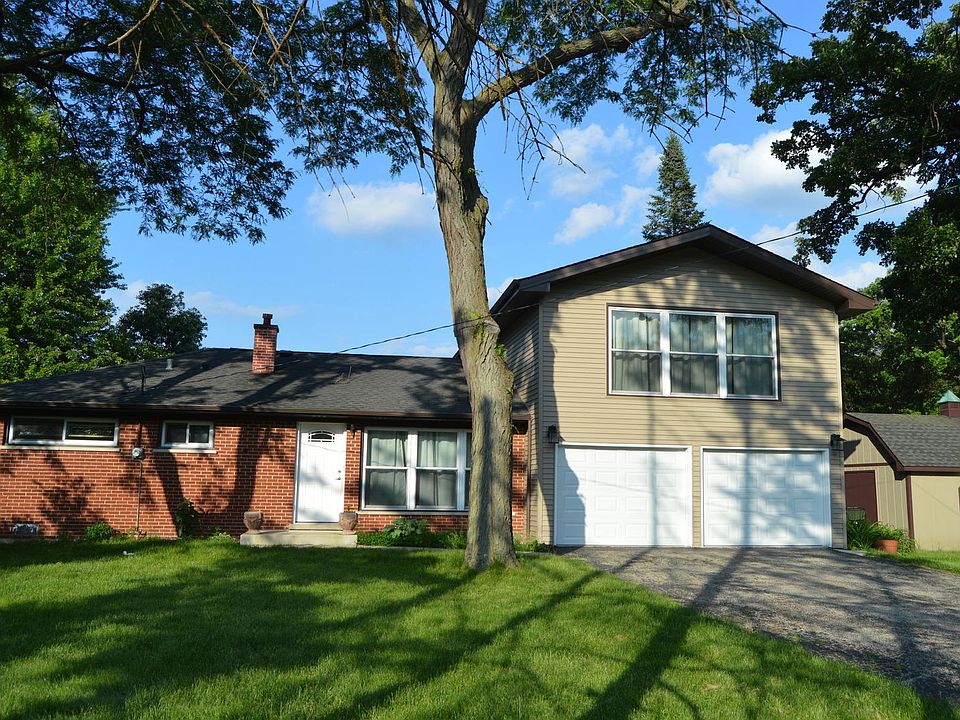 1st image of 360 Hiawatha Dr