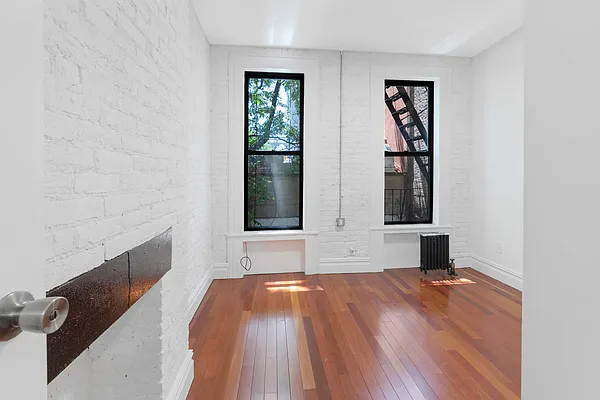 Rented by Compass | media 2