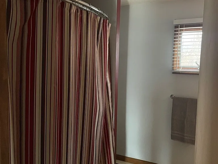 1074 Chapman Lake Dr — Photo 18