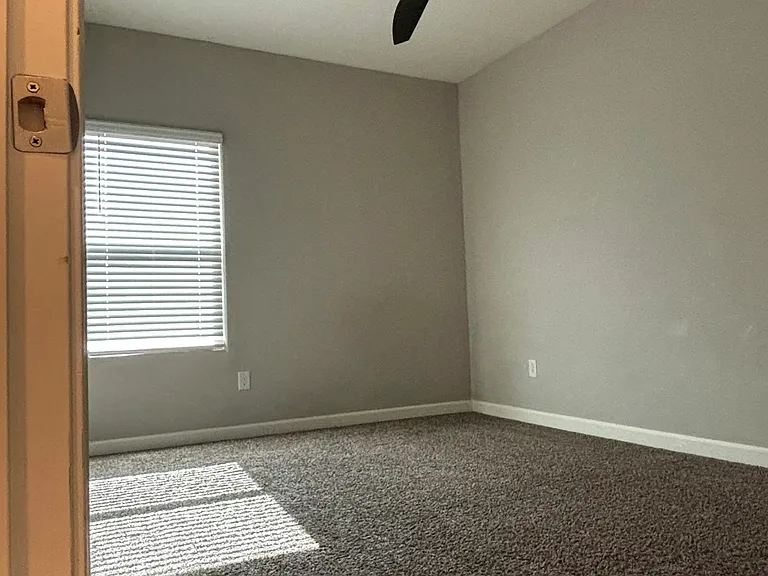 11759 W Fayes Glen Dr — Photo 10