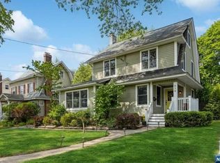 210 Oak St, Ridgewood, NJ 07450