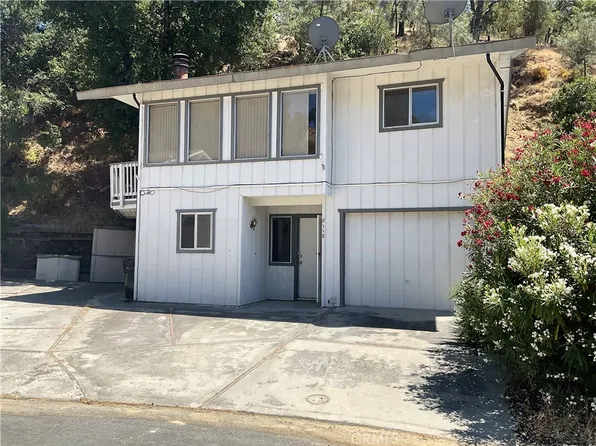 8118 Cove Ln, Bradley, CA 93426