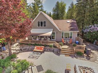 1252 N Wahbee Ave, Indian River, MI 49749