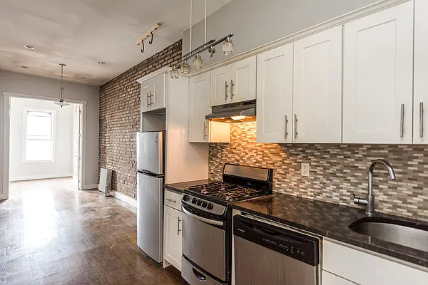 Rented by Nooklyn NYC LLC | media 23