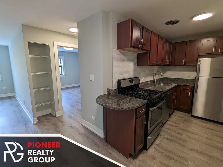 455 W Barry Ave #445-514 — Photo 12