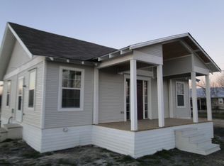 932 Kirkpatrick Rd, Ennis, TX 75119