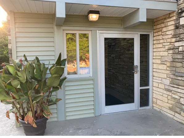 1215 Sylvan St, Emporia, KS