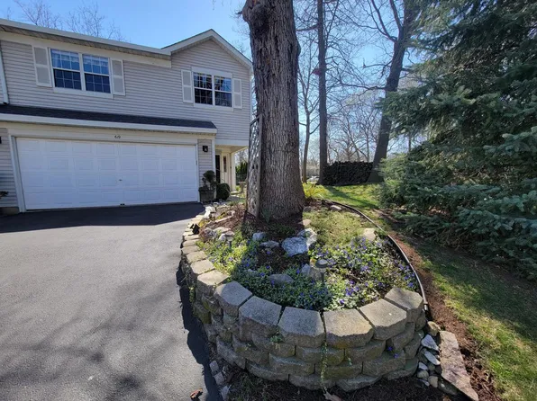 619 Buckskin Ln, Carpentersville, IL 60110