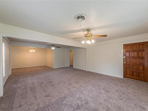 3rd image of 3807 Mercury St