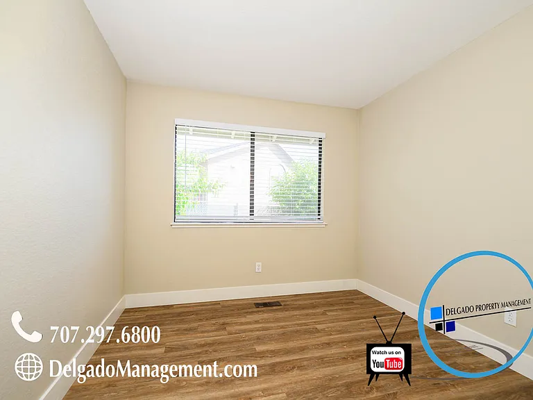 449 Topsail Dr — Photo 11