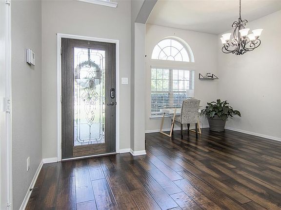 4th image of 1533 Nacogdoches Valley Dr