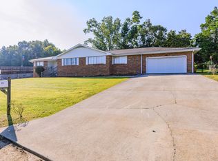 59 Stuart Rd, Ft Oglethorpe, GA 30742