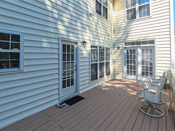 5th image of 3023 Maple Branch Dr