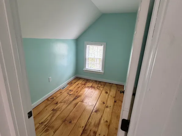 3 Captain Aldens Ln, Osterville, MA 02655