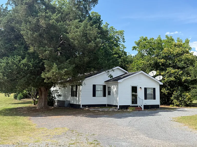 1244 Lamar Hwy — Photo 1
