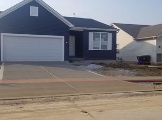 335 Huntleigh Pkwy, Wentzville, MO 63385