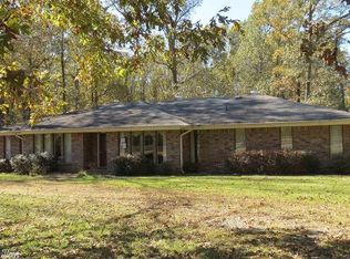 6845 Village Dr, Pine Bluff, AR 71603