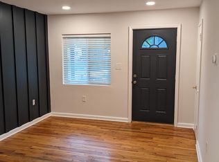 26322 Brettonwoods St, Madison Heights, MI 48071