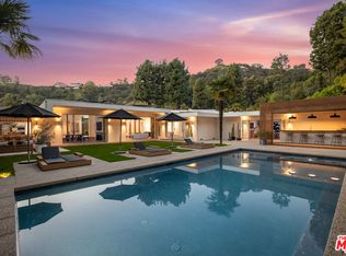 1130 Maytor Pl, Beverly Hills, CA 90210