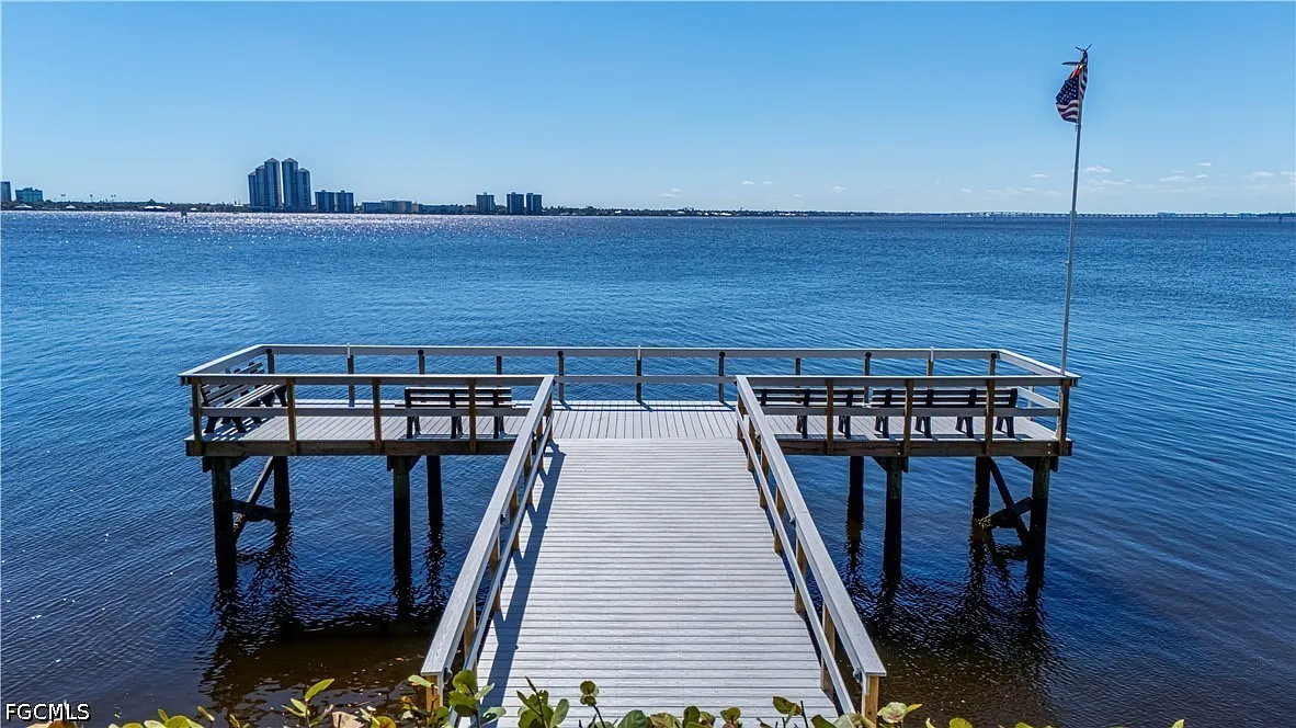 3 bed, 2.0 bath, 1283 sqft, $2,800 — Photo 4