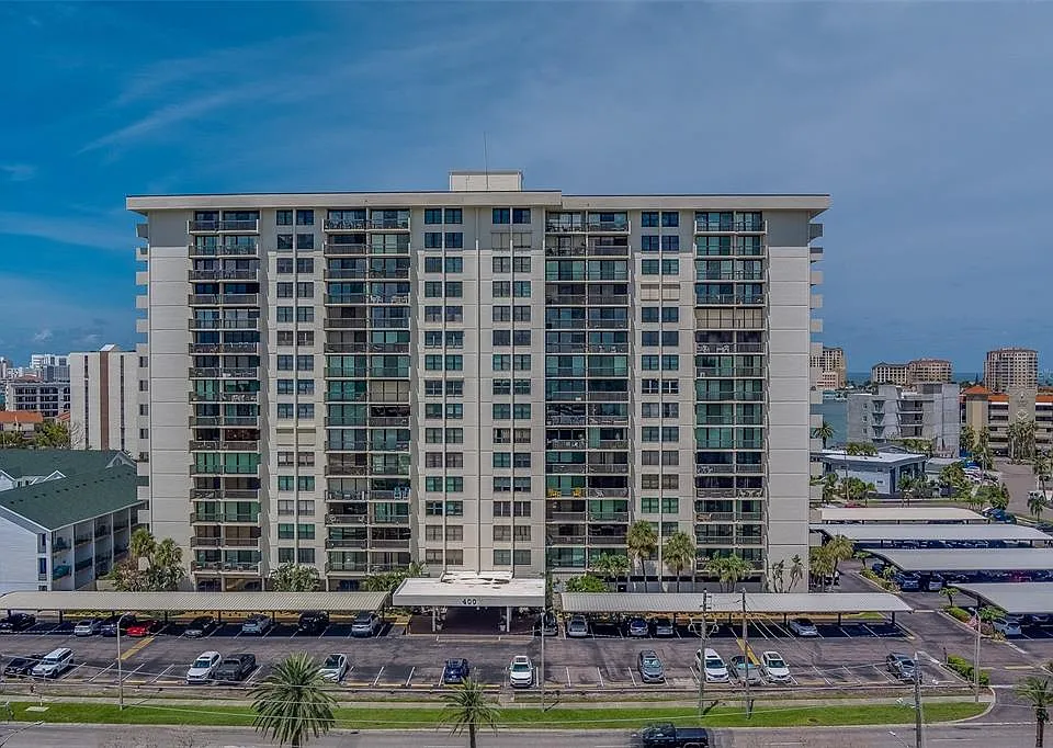 400 Island Way #1109