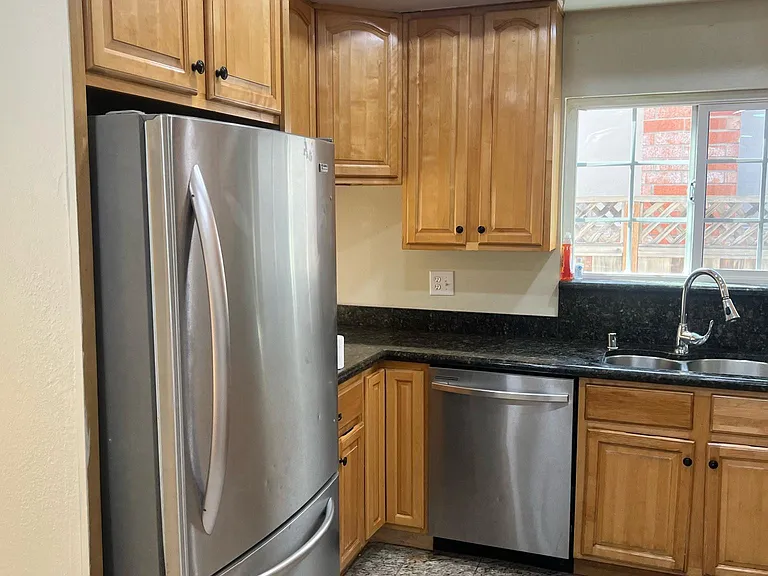 34833 Warwick Ct — Photo 14