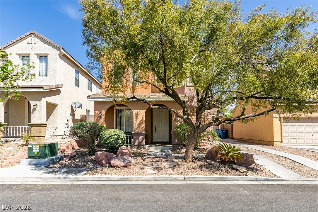 3 bed, 2.5 bath, 1710 sqft, $1,950 — Photo 2