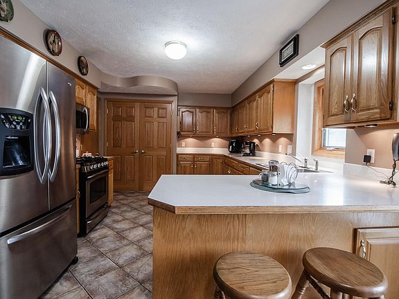 4th image of 51056 243rd St