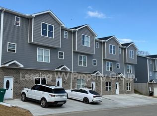 144 Christian Ct, Hurricane, WV 25526