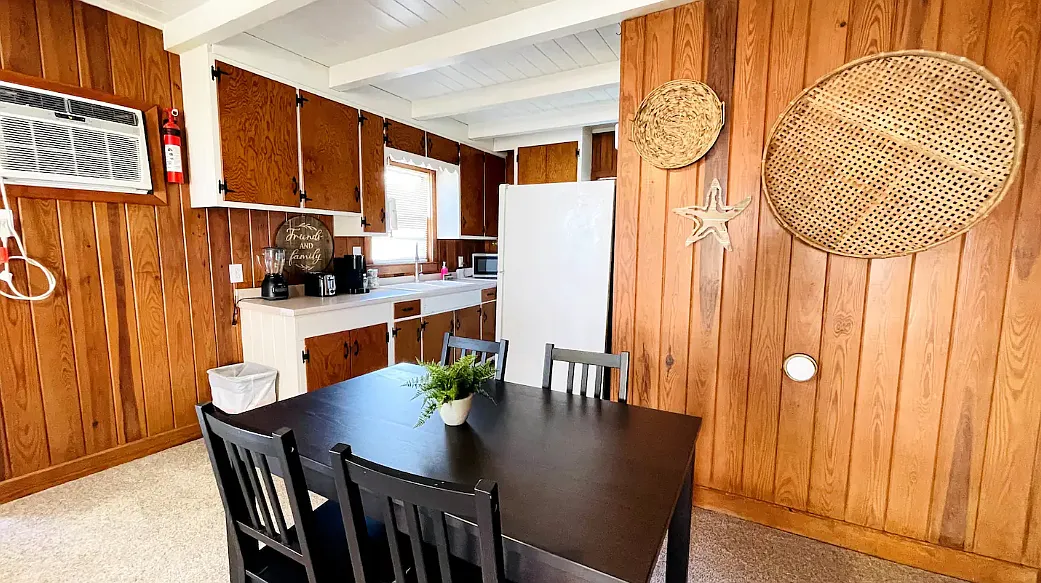 2 bed, 700 sqft, $1,500 — Photo 1