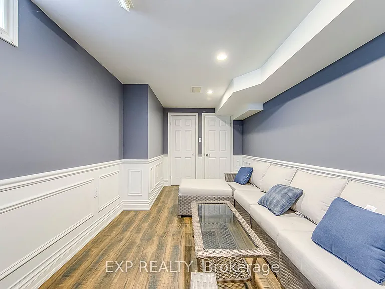 1225 Hedgestone Cres — Photo 39