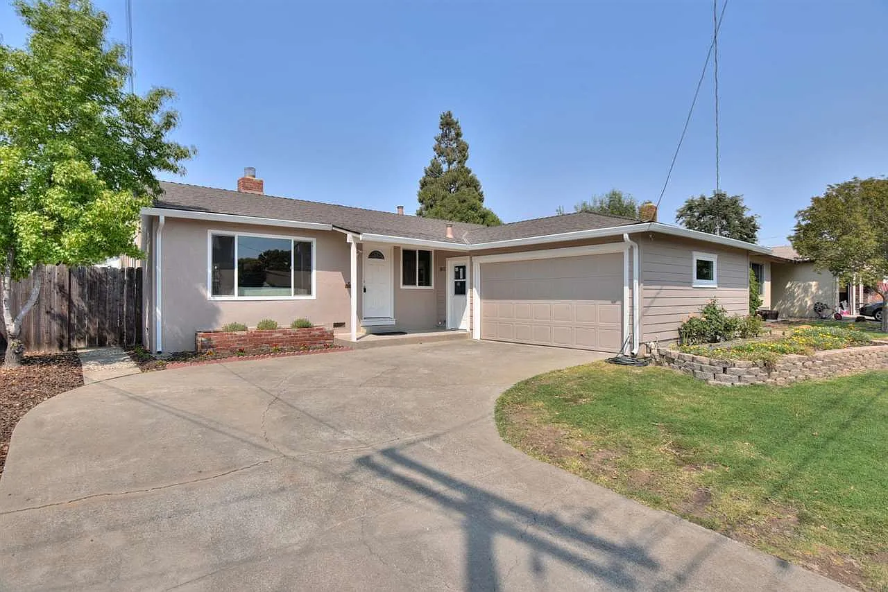 3956 Purdue Way photo 1