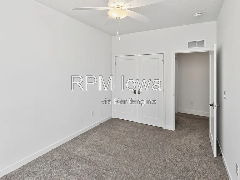244 E Center St — Photo 20