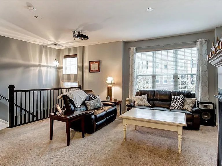 2768 Acarie Dr — Photo 3