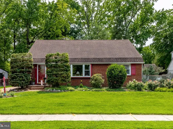 1212 Wayne Rd, Haddonfield, NJ 08033