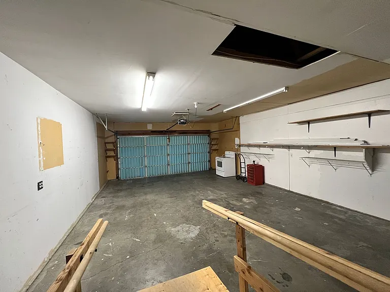 1351 Yost Cir NE — Photo 30